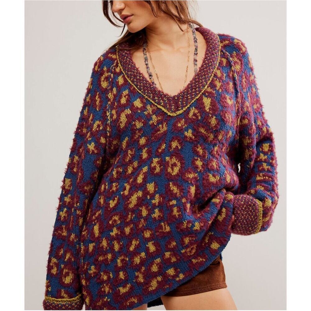 NWT FREE PEOPLE Little Animal Pullover / Blue Fig Combo - Picture 1 of 6